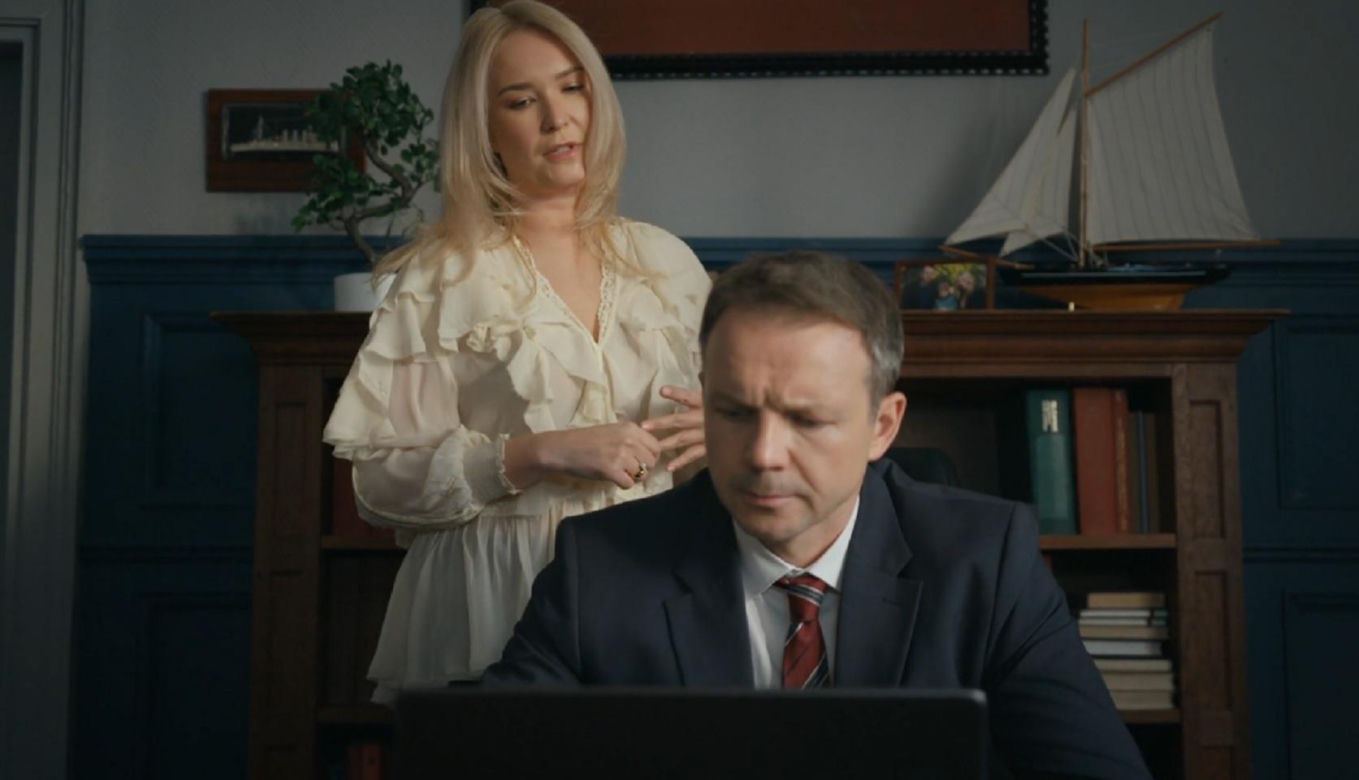 Barwy szczęścia odc. 3398. Karolina (Marta Dąbrowska), Bruno (Lesław Żurek)