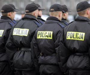 Nowy dodatek dla służb. 1800 zł na mieszkanie