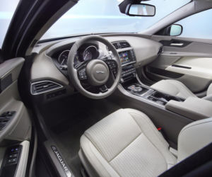 Jaguar XE 2015