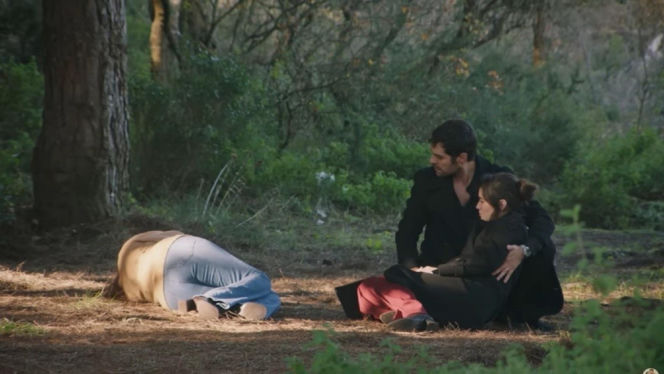 Wichrowe wzgórze odc. 363. Gozde, Zeynep, Halil