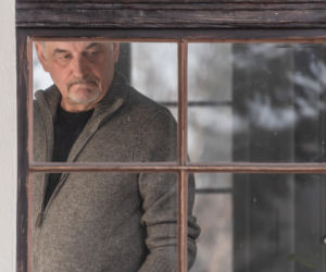 Sprawiedliwi. Trójmiasto, odcinek 120: Serafin opiekuje się bezdomnym mężczyzną, który twierdzi, że posiada informacje o jego ojcu