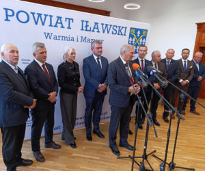 Podpisanie umów na przebudowy skrzyżowań na DK 15 w Sampławie i DK 16 w Lubajnach, Starych Jabłonkach i Zawadach Małych
