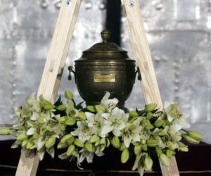 Pogrzeb Adama Hanuszkiewicza: Gwiazdy pożegnały wielkiego aktora i reżysera - ZDJĘCIA