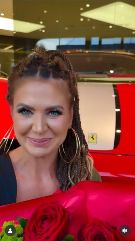 Maja Rutkowski wróciła z dżungli i... dostała Ferrari od męża!