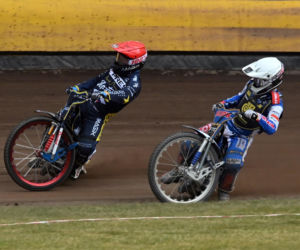 PRES Grupa Deweloperska Toruń - Bayersystem GKM Grudziądz, zdjęcia kibiców i zawodników ze sparingu przed startem PGE Ekstraligi