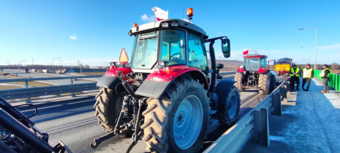 Rolnicy protestują w całej Polsce. Duże utrudnienia także w Łódzkiem