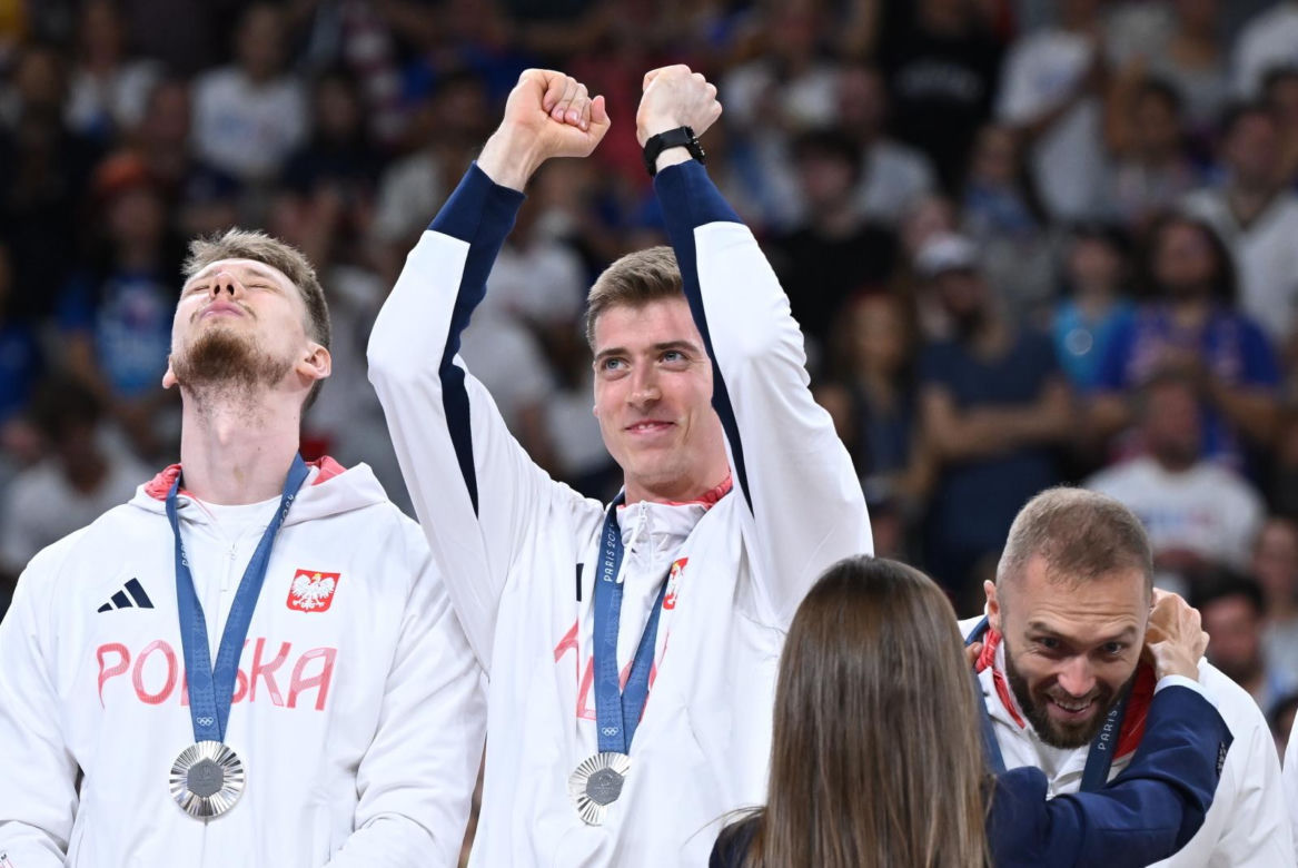 To ósmy medal olimpijski dla Polski z grach zespołowych! Srebro zdobi piersi siatkarzy!