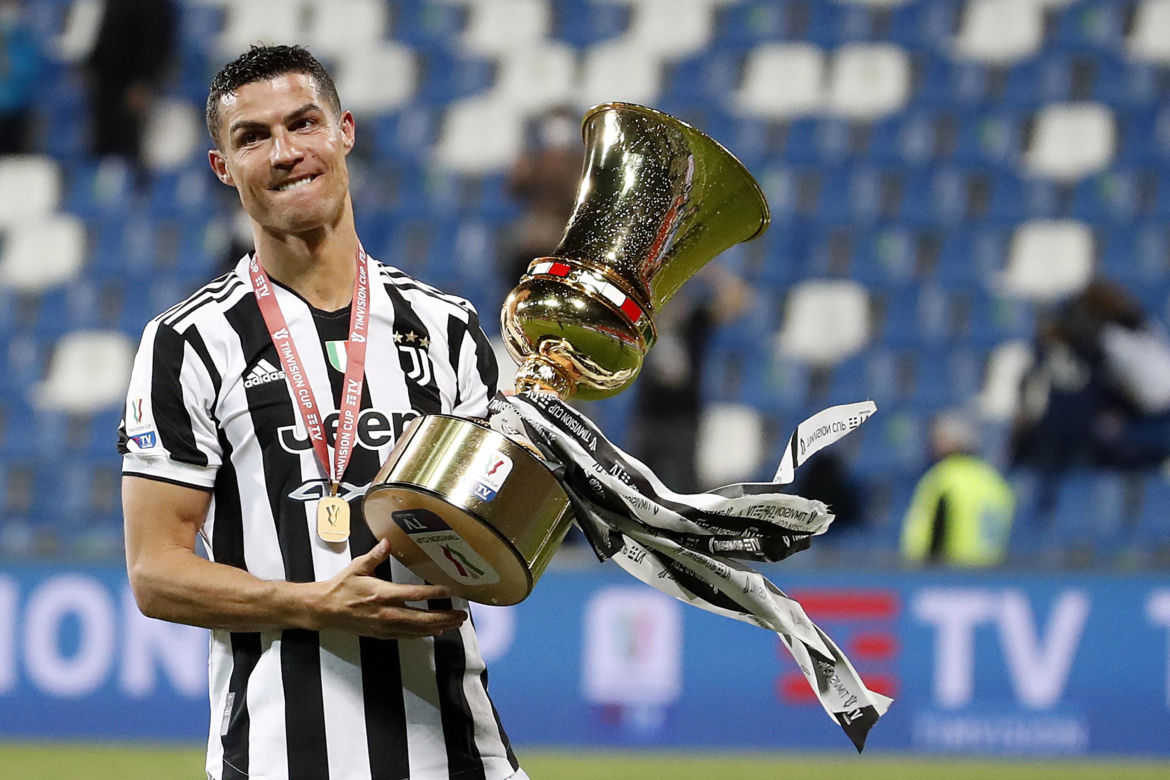 40. urodziny Cristiano Ronaldo. Tak zmieniał się przez lata