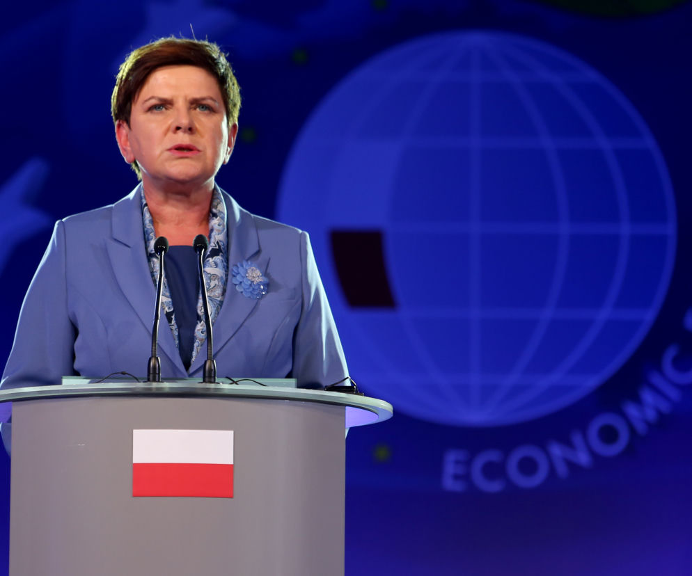 premier o podatkach.