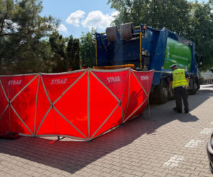 Śmiertelny wypadek w Warszawie. Nie żyje kobieta