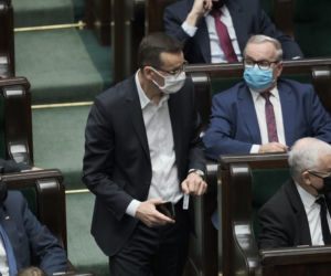 Jarosław Kaczyński w drodze do sejmu