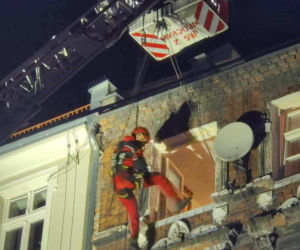 Dramatyczna akcja we Wrocławiu! Ewakuowali pacjentkę przez okno z 4. piętra