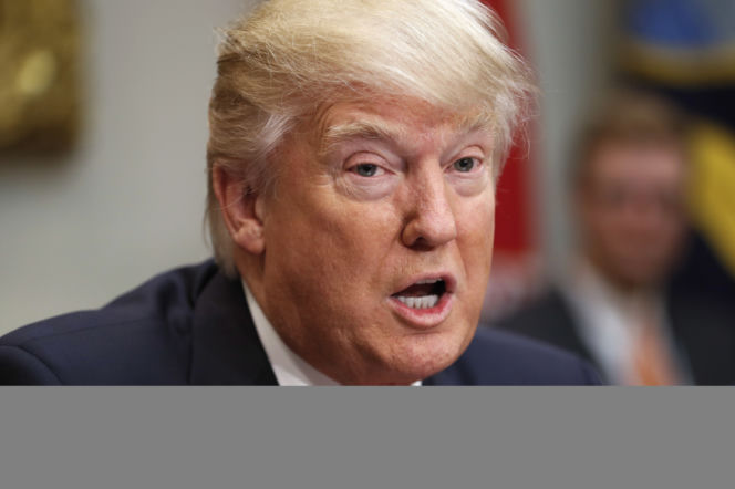 CZŁOWIEK, KTÓRY ZATRZYMAŁ TRUMPA.