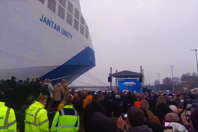 Chrzest promu Jantar Unity