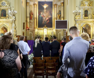 Pogrzeb ofiar wypadku w Elżbietowie. Zosia i jej mama Małgorzata L. wyruszą w ostatnią drogę