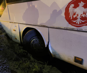 Pędził autobusem po ścieżce rowerowej. Pasażerka przeżyła chwile grozy!