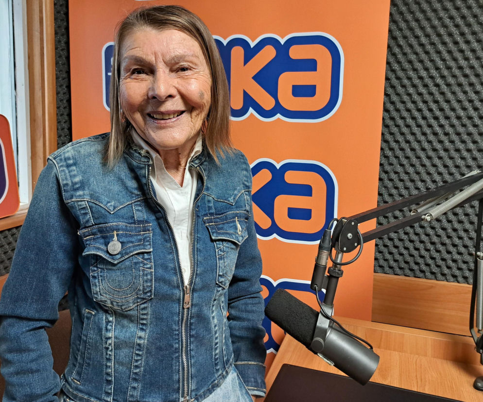 Ma 83 lata i nadal lubi się bawić: Barbara Prymakowska zachęca dzieci do uprawiania sportu