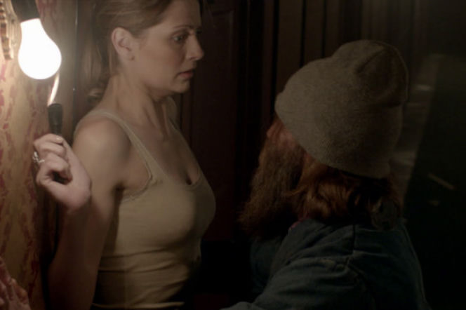 Film online Into The Dark