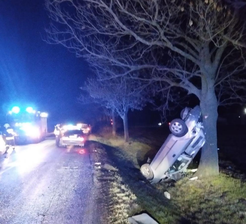 Przerażający wypadek w Kujawsko-Pomorskiem. Straszny finał wariackiego rajdu pijanego 19-latka