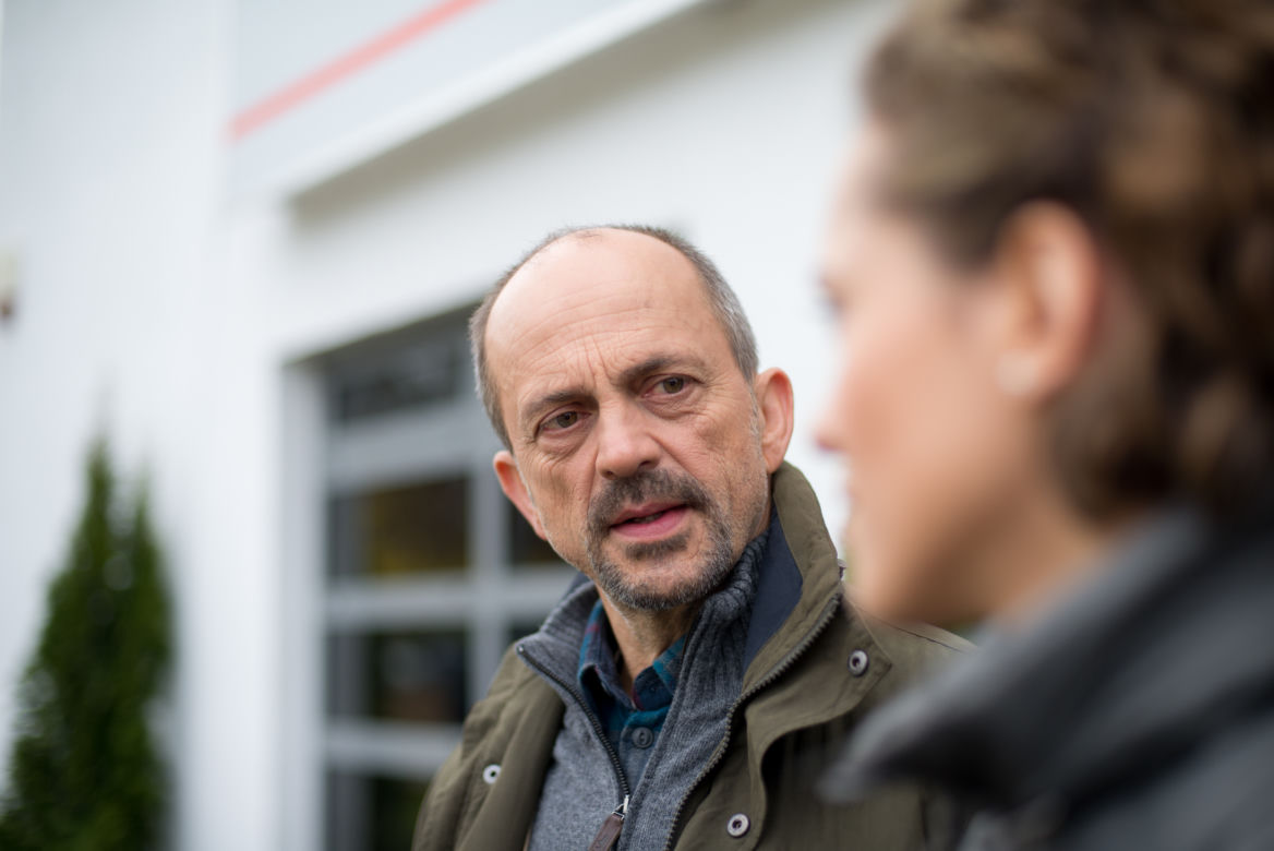 Lekarze 4 odcinek 3 Basia (Aleksandra Hamkało) Leon (Jacek Koman)