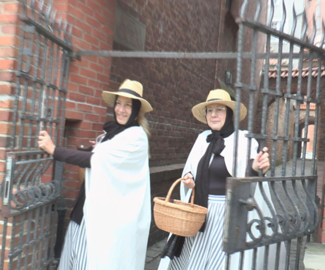 Unikalna tradycja z XVII wieku powraca. Mateczki Adwentowe znów na ulicach Elbląga