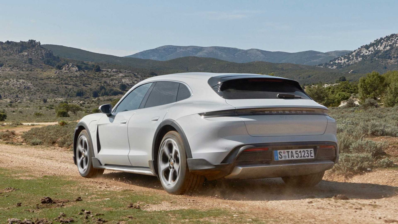 Porsche Taycan Cross Turismo