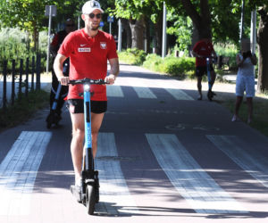 Kibice drżą o występ Jana Bednarka w Polska - Szwecja! Paulo Sousa nie chciałby, by to wyszło na jaw [ZDJĘCIA]