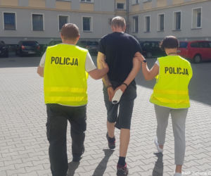 Zielona Góra. Szaleniec kazał kopać grób nastolatkom