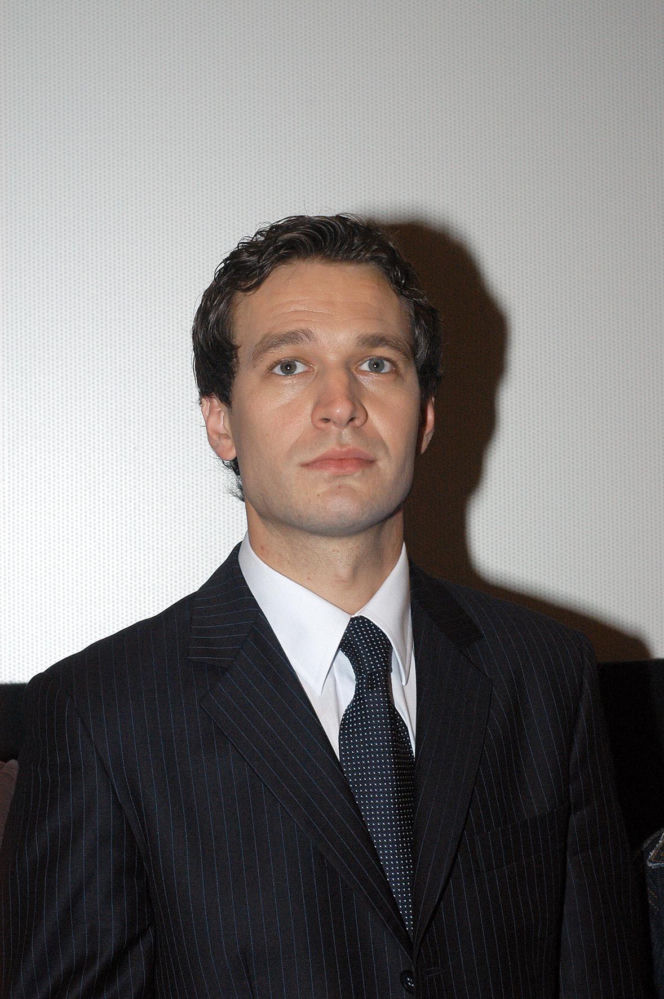 Michał Żebrowski od lat wciela się w Falkowicza w "Na dobre i na złe". Już na początku kariery aktorskiej był bożyszczem kobiet [GALERIA]