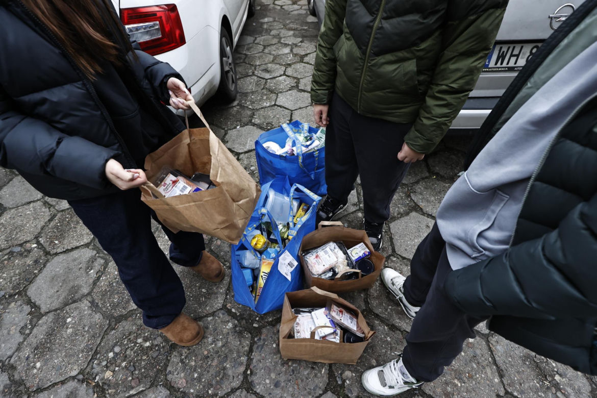 Zanieśliśmy Wigilię seniorom na Pradze. Ekipa "Super Expressu" razem ze stowarzyszeniem "Otwarte Drzwi"