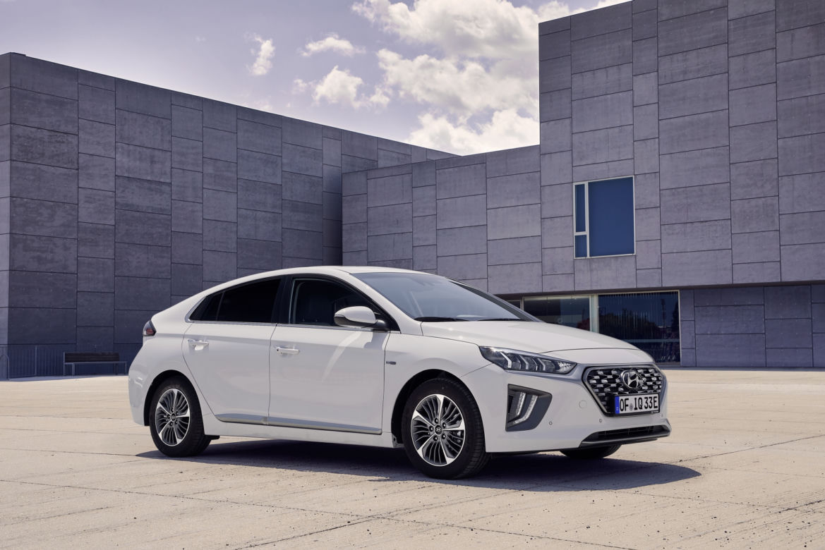 Hyundai IONIQ Plug-in lifting 2019