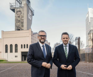 Dyrektor MPW Jan Ołdakowski i prezydent Warszawy Rafał Trzaskowski