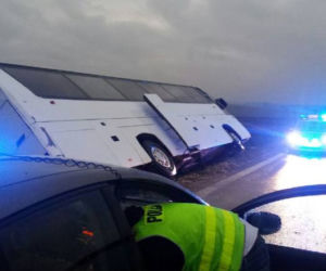 wypadek jesionna jędrzejów autokar