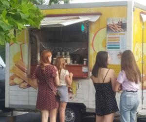 foodtracki na Bulwarach nad Sołą
