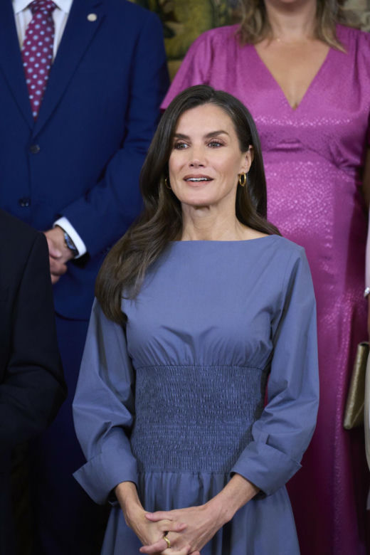 Królowa Letycja inspiruje doskonałym wyczuciem stylu. Oto kilka modowych zasad hiszpańskiej monarchini 