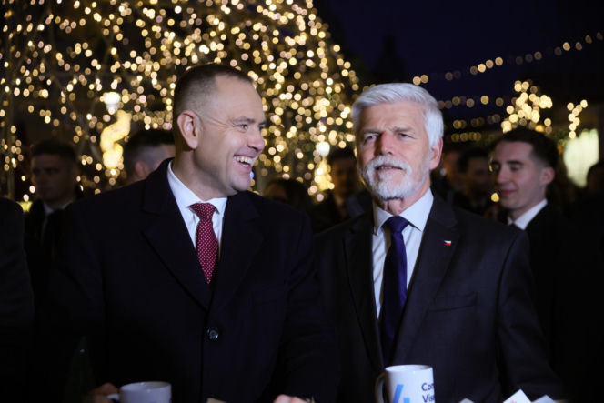 Karol Nawrocki wpadł na jarmark świąteczny