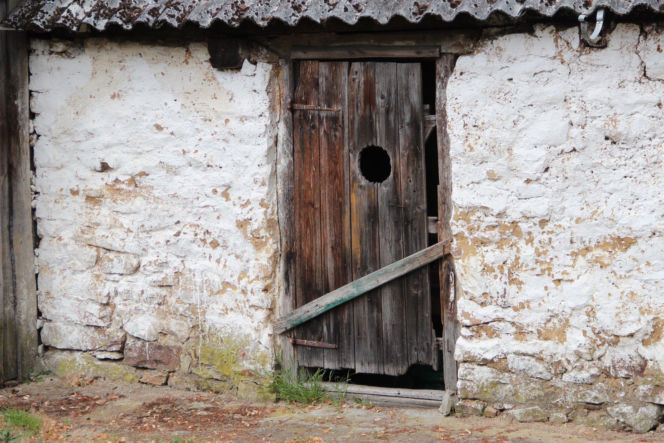 To jeden z najpiekniejszych skansenów w Polsce. Idealny na majówkę bez tłumów