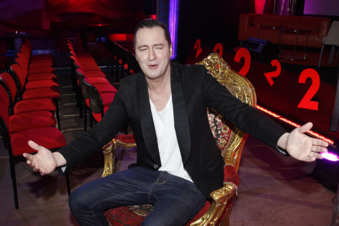 Tak na początku kariery wyglądał Piotr Kędzierski. Dziś trudno go rozpoznać na starych zdjęciach