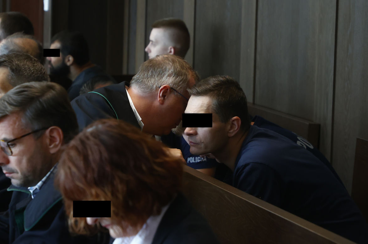 Gang trucicieli na ławie oskarżonych. Mieli mordować ludzi zatrutą wódką