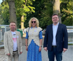 Poseł PiS na koncercie