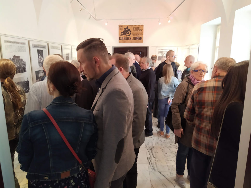 Fotorelacja z wernisażu wystawy "Historia żużla. Czarny sport w Siedlcach"
