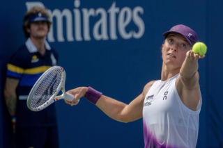 Kiedy gra Iga Świątek z Marie Bouzkovą? O której godzinie 3. runda US Open?