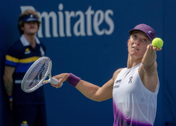 Kiedy gra Iga Świątek z Marie Bouzkovą? O której godzinie 3. runda US Open?
