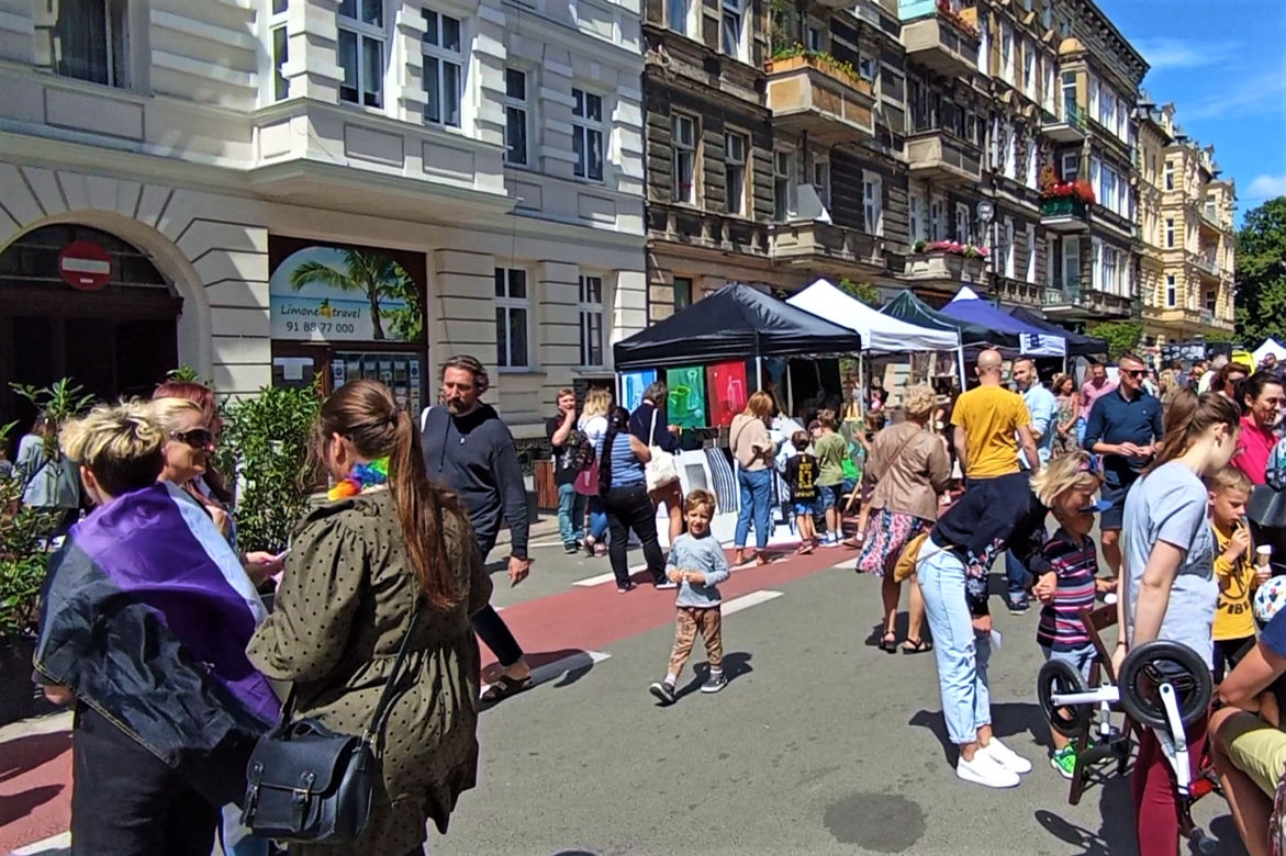 "Rajski dzień" na ulicy Rayskiego