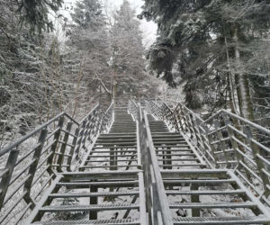 Majestatycznie, zimowo, jak w bajkowej Narnii. Tak Nowy Rok wita Święty Krzyż