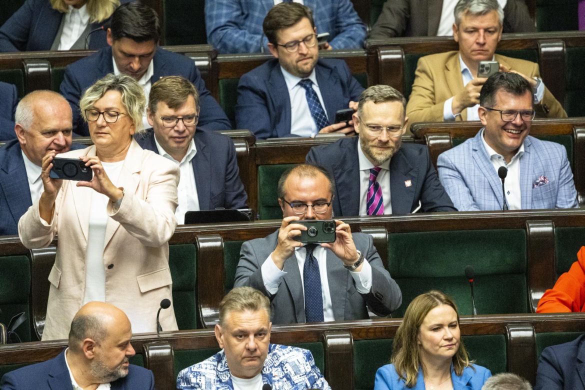 Kontrowersyjni posłowie