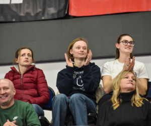 Halowe mistrzostwa Polski w Kujawsko-Pomorskiej Arenie Toruń. Zdjęcia kibiców i zawodników