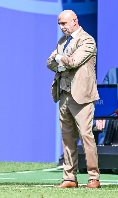 Michał Probierz podczas meczu Polska - Holandia