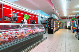 Pracownicy znanej sieci domagają się podwyżek. Ruszyło referendum strajkowe