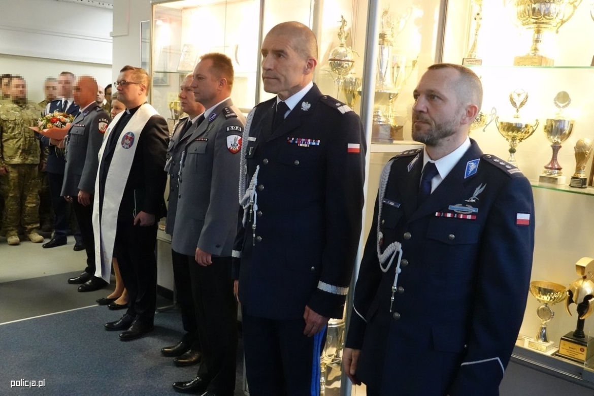 Policjanci opłakują śmierć antyterrorysty. Zginął w wybuchu na stacji paliw na Pradze